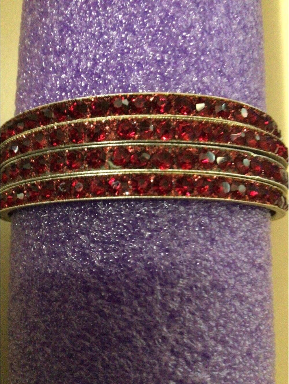 Bracelets - Picture 4 of 7